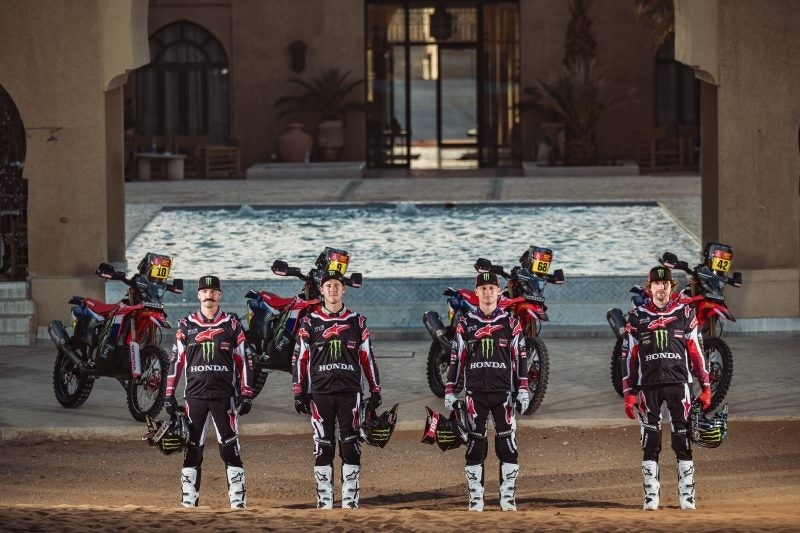 Il Team Monster Energy Honda HRC annuncia la formazione per il Campionato Mondiale Rally-Raid 2026