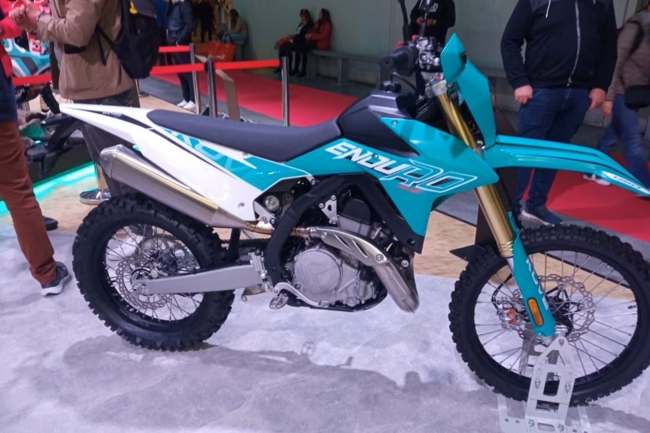 Kove presenta la nuova MX450 Enduro 2026