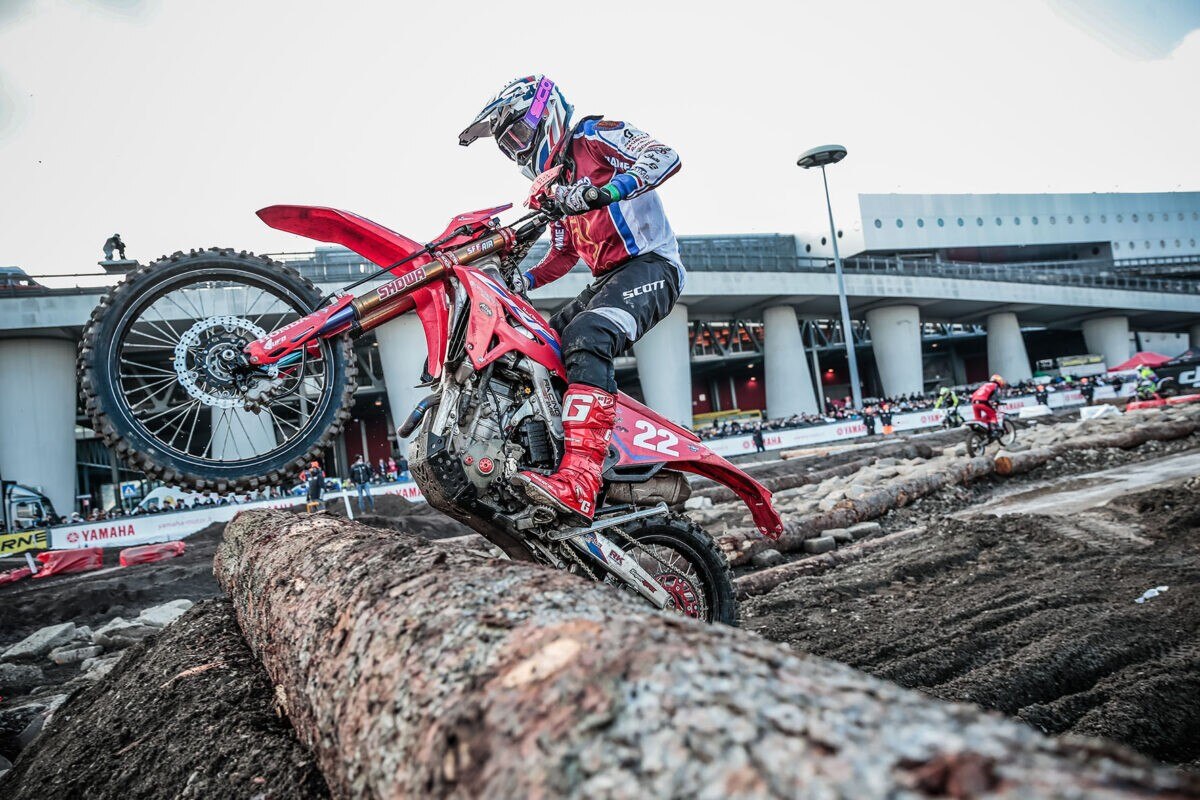 Tutto lo spettacolo delle gare dell'area MotoLive di EICMA 2021!