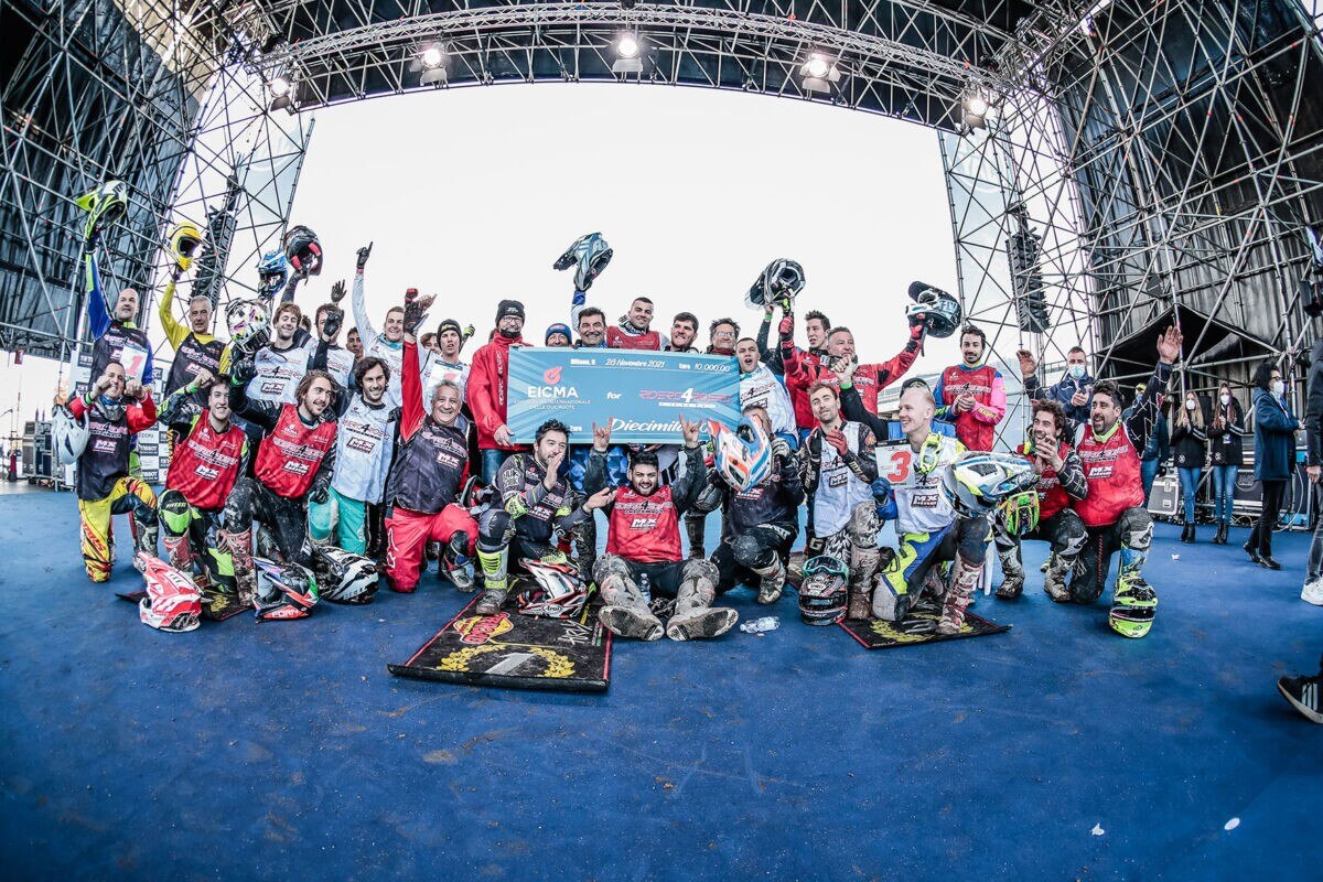 Tutto lo spettacolo delle gare dell'area MotoLive di EICMA 2021!