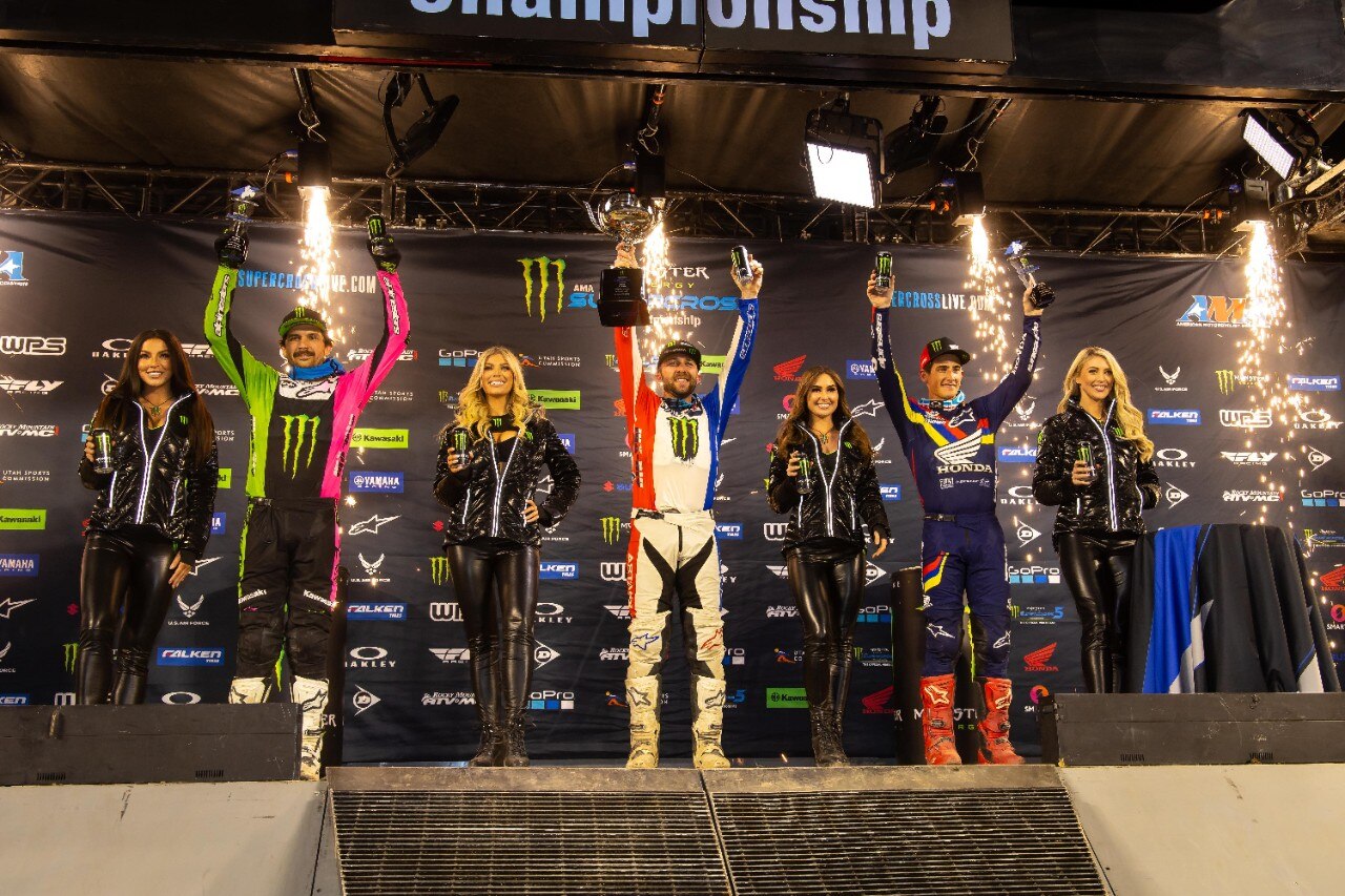 AMA Supercross 2022, ad Anaheim 2 prima vittoria di Tomac con la Yamaha - VIDEO