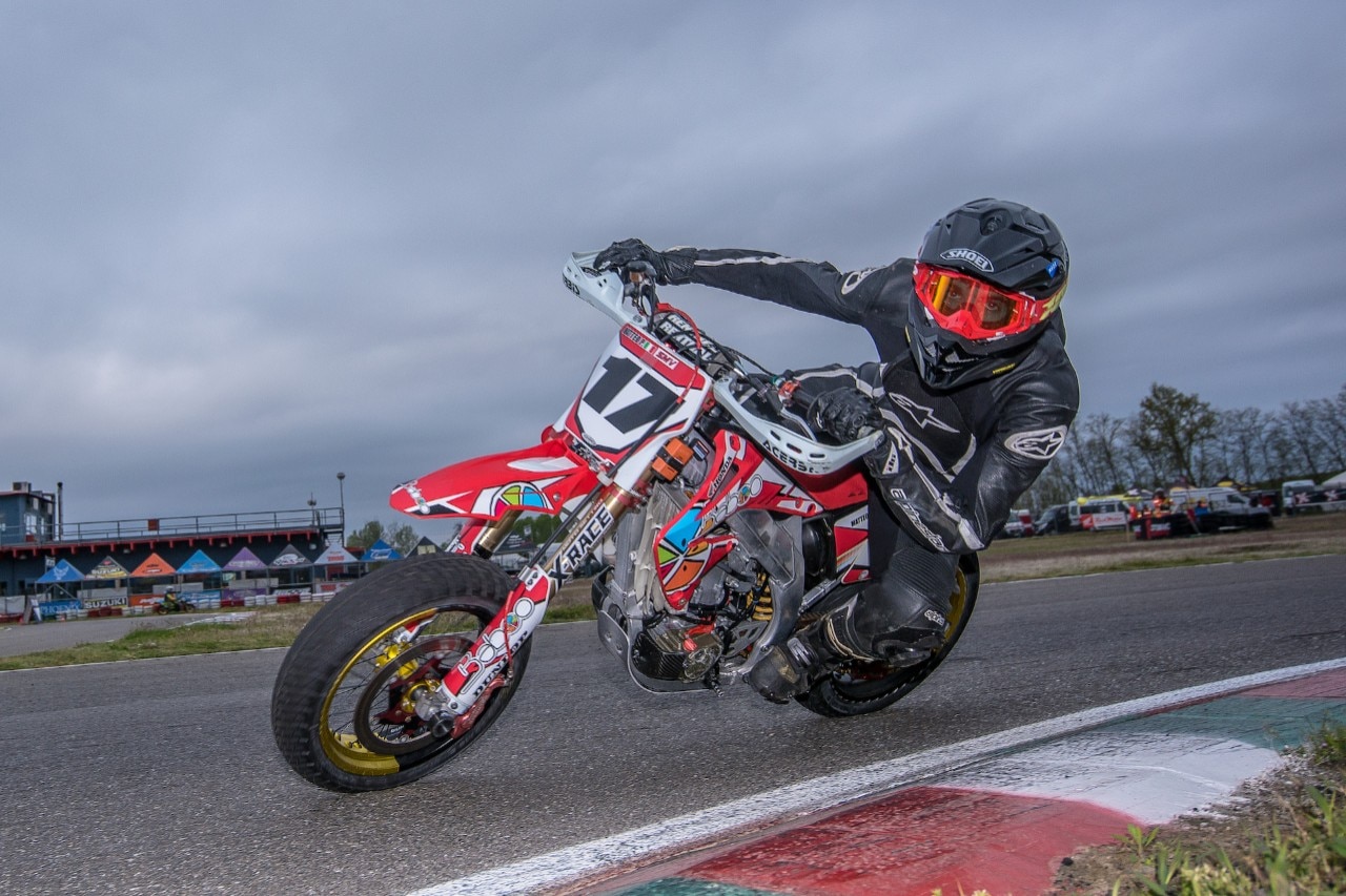 Campionato Regionale Supermoto Nord Italia, sliding in the rain a Ottobiano