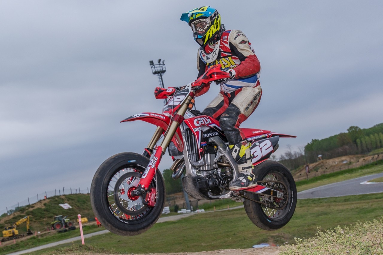 Campionato Regionale Supermoto Nord Italia, sliding in the rain a Ottobiano