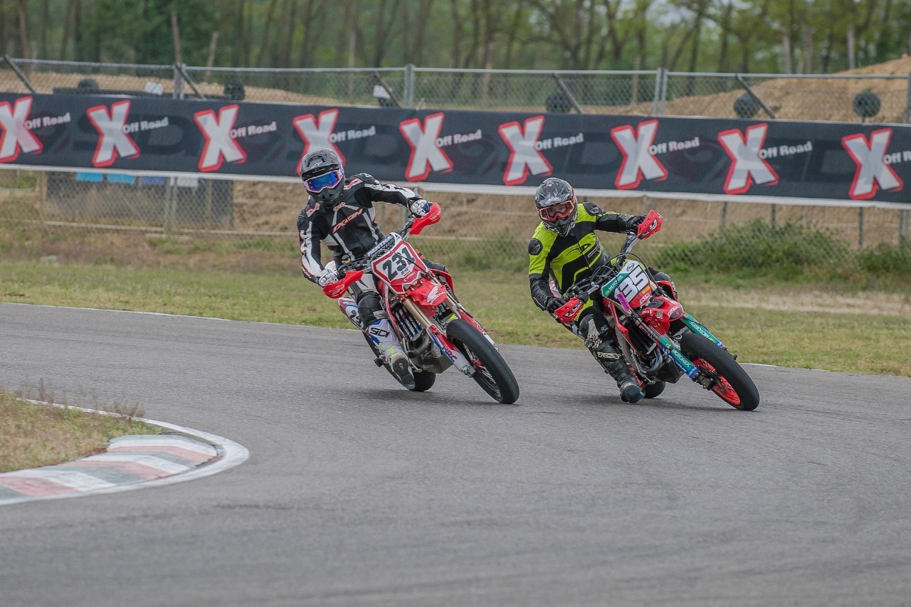 Campionato Regionale Supermoto Nord Italia, sliding in the rain a Ottobiano