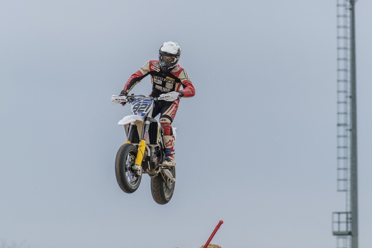 Campionato Regionale Supermoto Nord Italia, sliding in the rain a Ottobiano