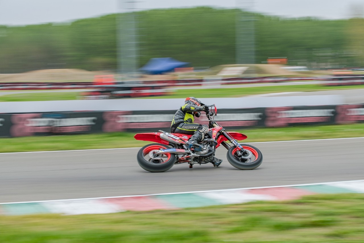 Campionato Regionale Supermoto Nord Italia, sliding in the rain a Ottobiano