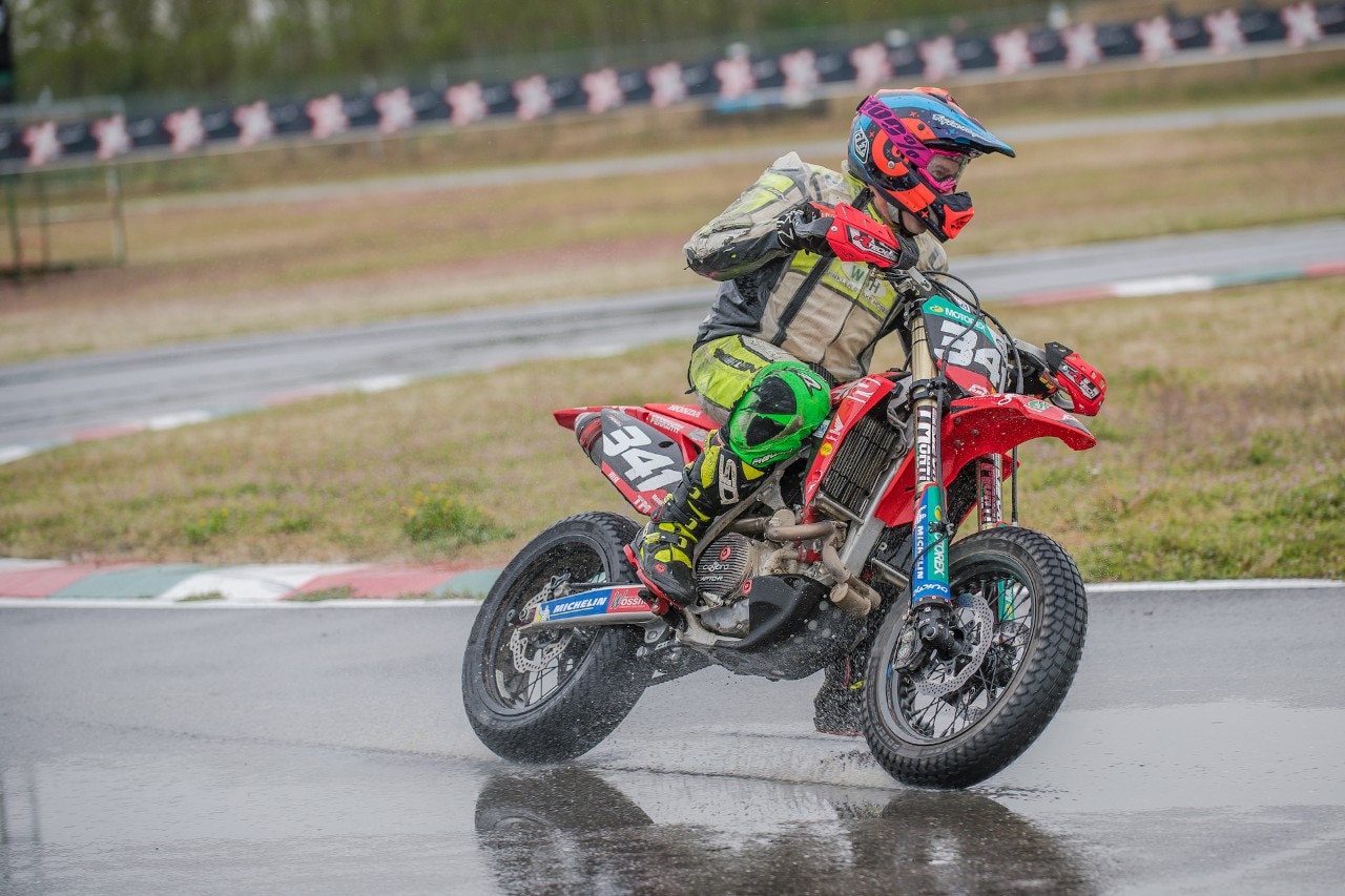 Campionato Regionale Supermoto Nord Italia, sliding in the rain a Ottobiano