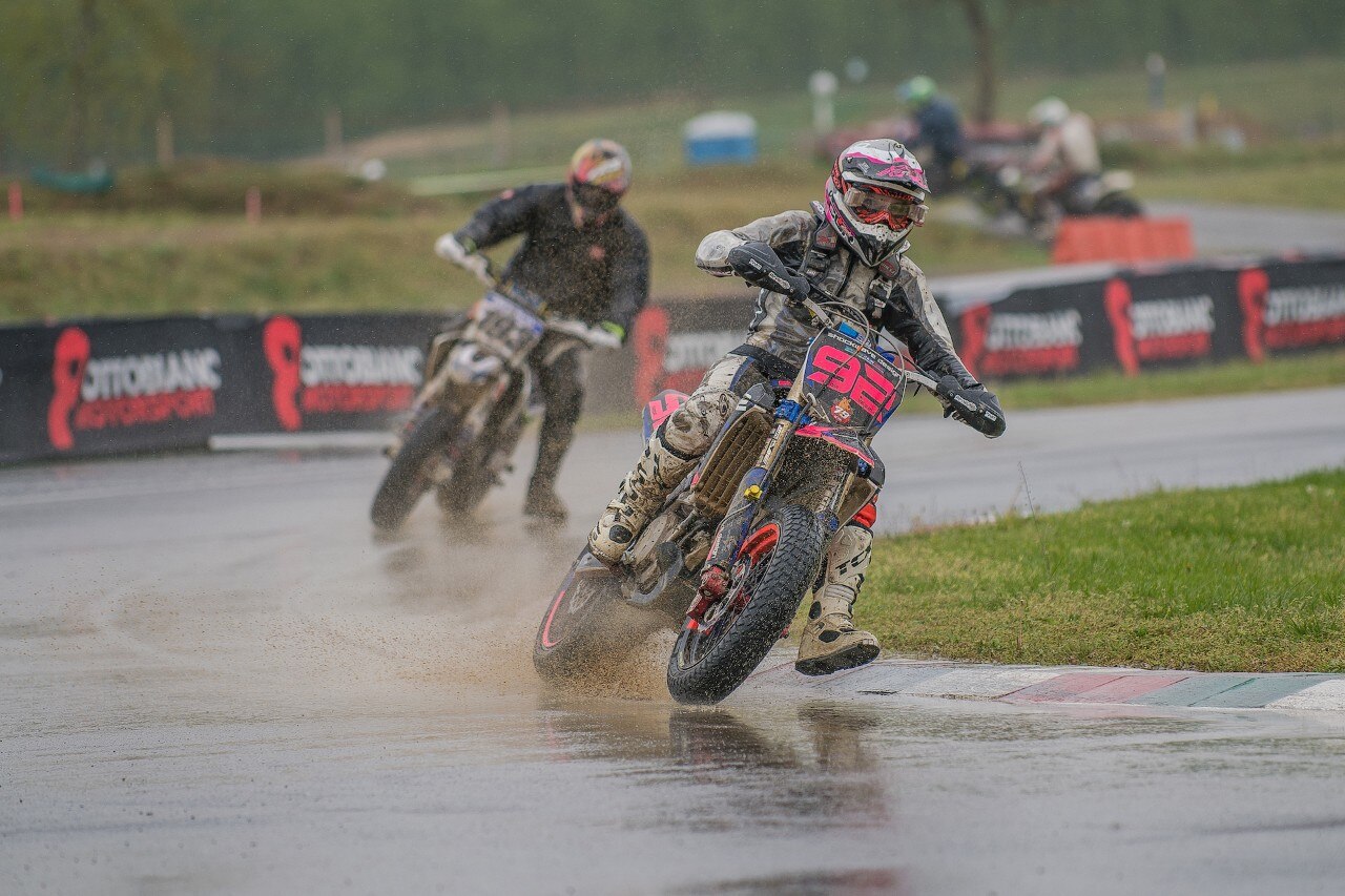 Campionato Regionale Supermoto Nord Italia, sliding in the rain a Ottobiano