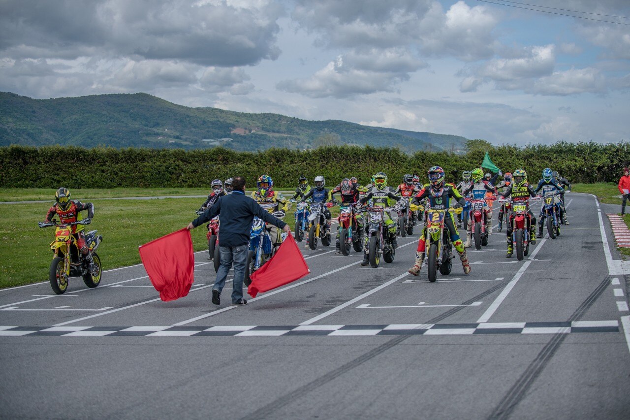 La neve non ferma l’Interregionale Supermoto 2019 a Busca