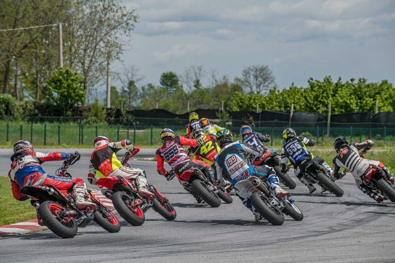 La neve non ferma l’Interregionale Supermoto 2019 a Busca