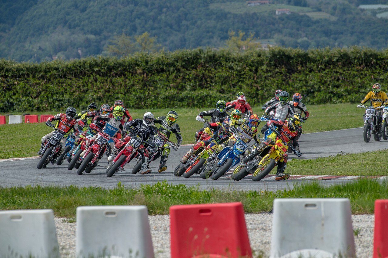 La neve non ferma l’Interregionale Supermoto 2019 a Busca