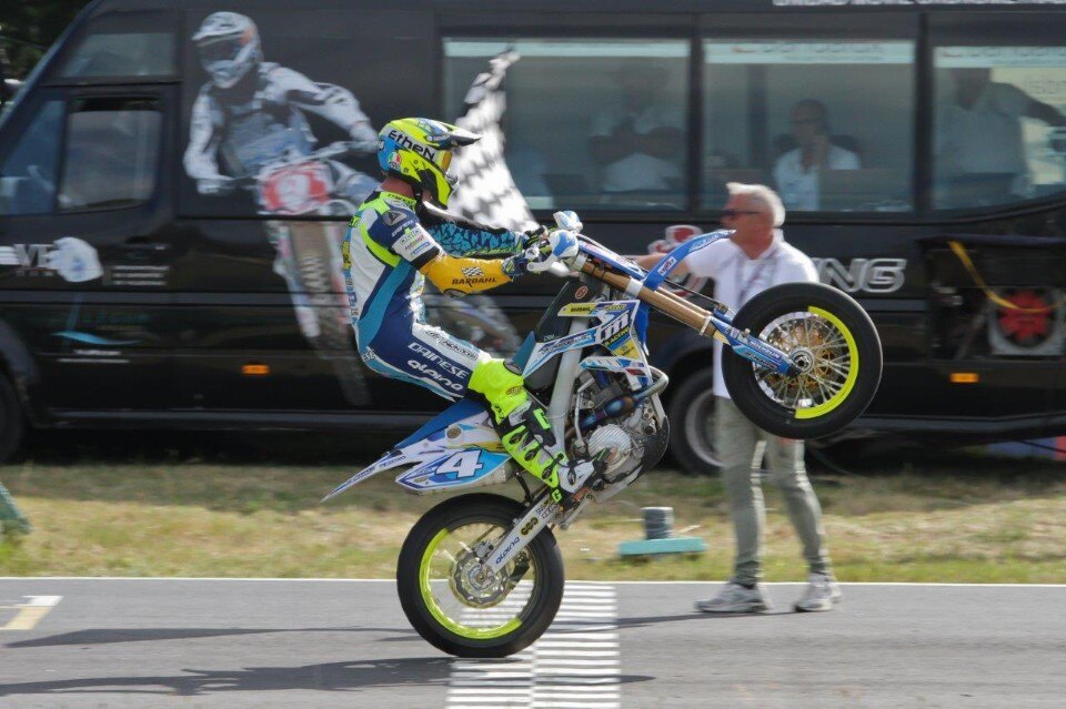 Thomas Chareyre imprendibile nell’Europeo S2 Supermoto