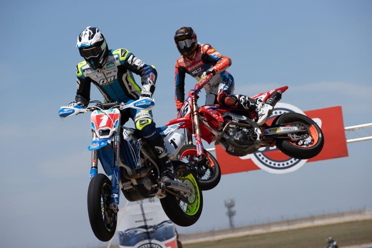 Mondiale Supermoto: Diogo Moreira vince il GP di Catalunya