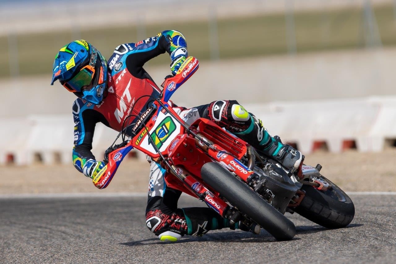 Mondiale Supermoto: Diogo Moreira vince il GP di Catalunya
