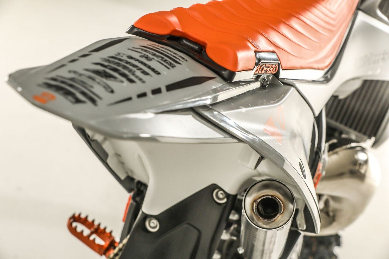 Silenziatore DEP Pipes, sella Acerbis x-seat