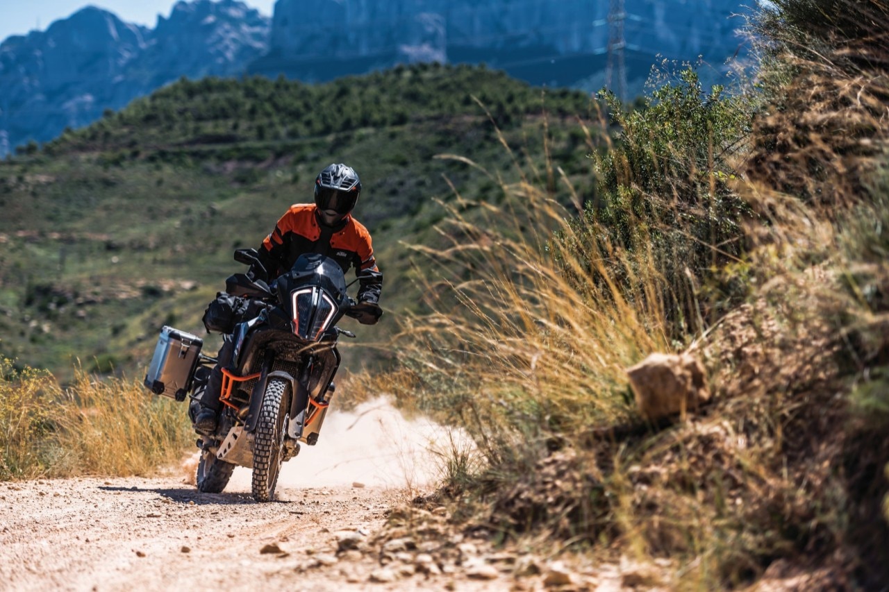 <div class='descrGalleryTitle'>“Let’s Trade Keys” </div><div class='descrGalleryText'><p>KTM 1290 Superadventure S e Superadventure R</p>
</div>
