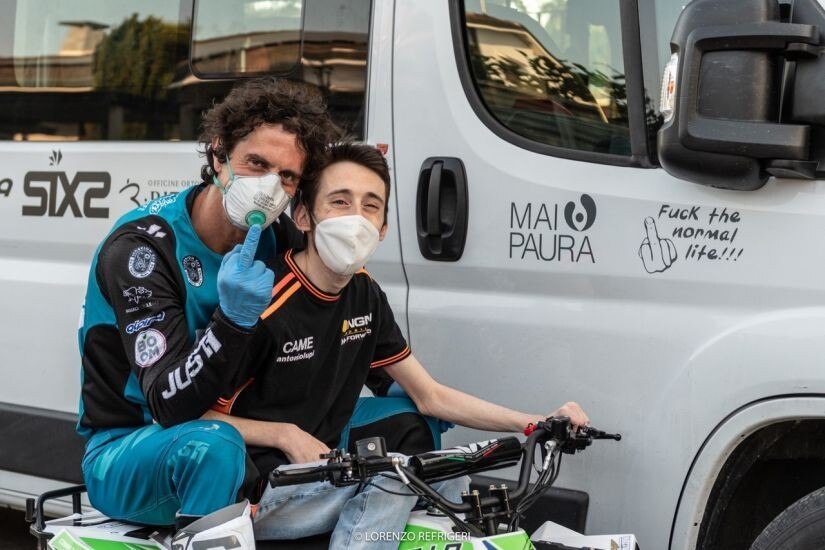Mototerapia take away: sorrisi a domicilio
