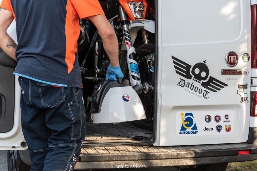 Mototerapia take away: sorrisi a domicilio