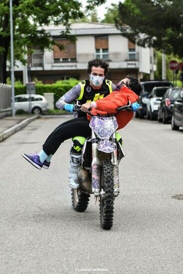 Mototerapia take away: sorrisi a domicilio