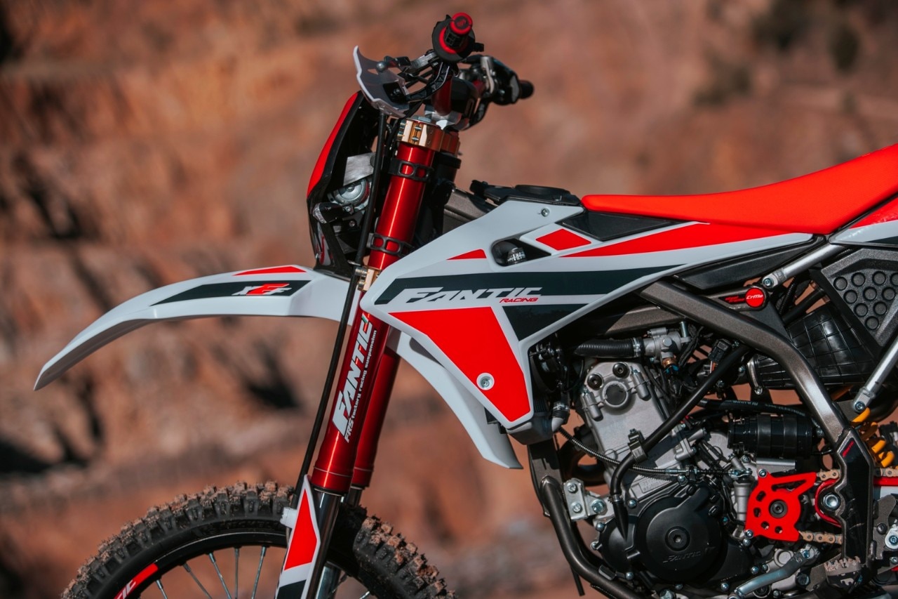Fantic XEF 125 Enduro e XMF 125 Motard MY 2021, più potenti, più "pulite"