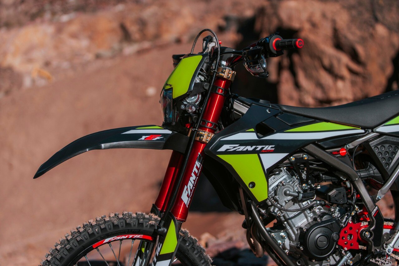 Fantic XEF 125 Enduro e XMF 125 Motard MY 2021, più potenti, più "pulite"