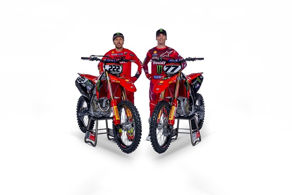 Ecco (finalmente) la Ducati Desmo450 MX!