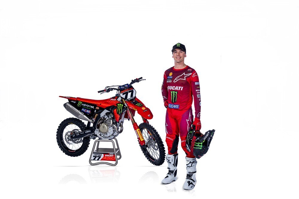Ecco (finalmente) la Ducati Desmo450 MX!