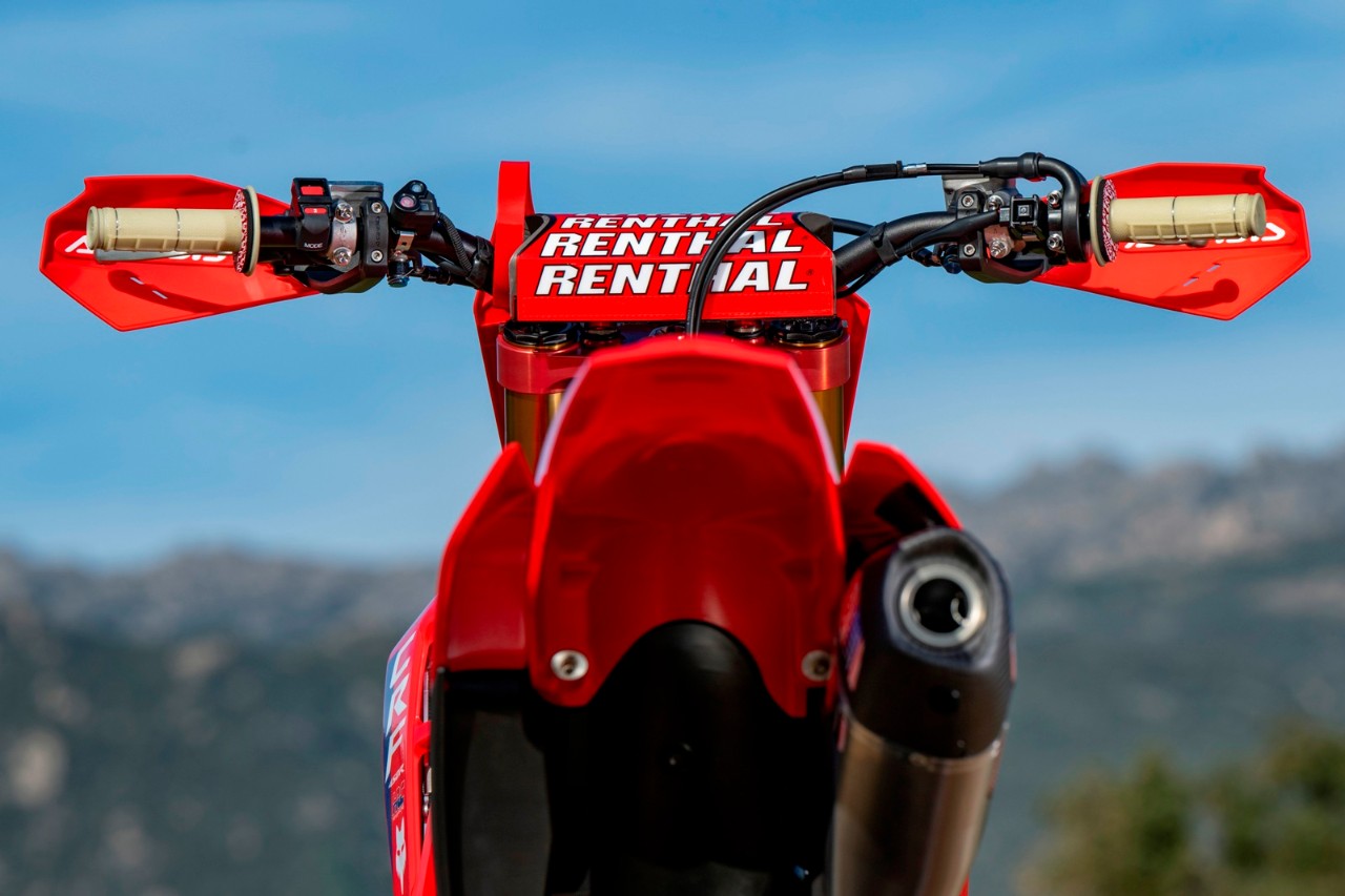 Team HRC Honda CRF450R 2024, ma è già 2025....
