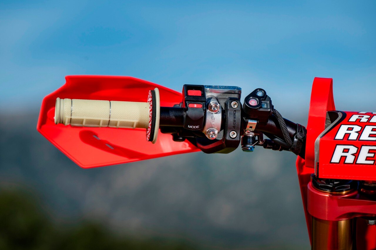 Team HRC Honda CRF450R 2024, ma è già 2025....