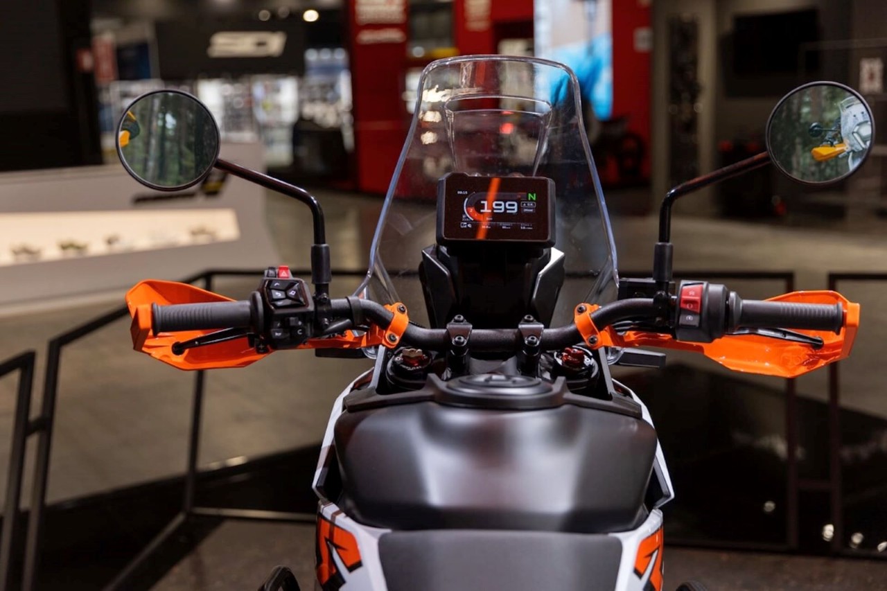 KTM 390 Adventure R 2025: l’adventouring accessibile