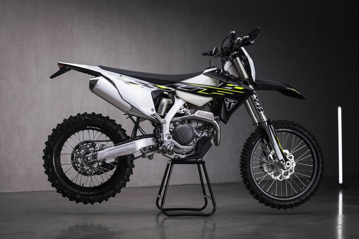 Triumph presenta le enduro TF 250-E e TF 450-E
