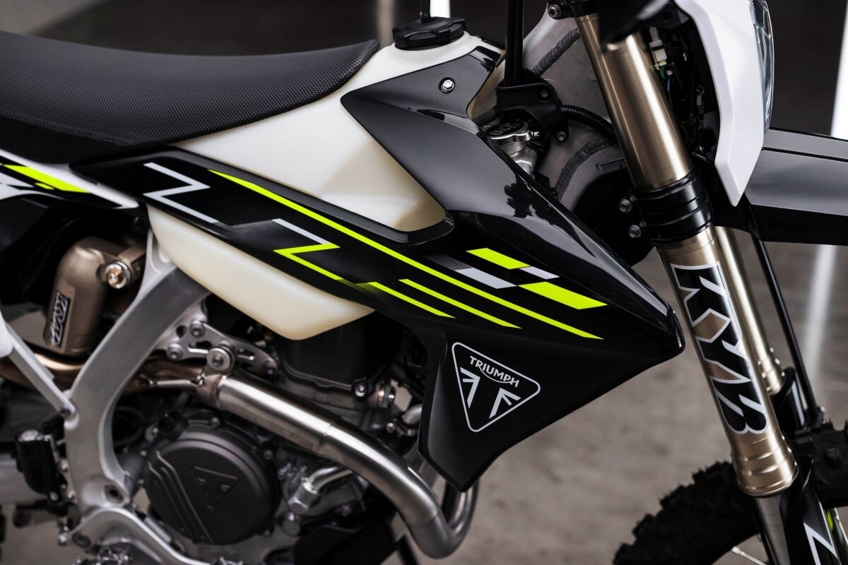 Triumph presenta le enduro TF 250-E e TF 450-E