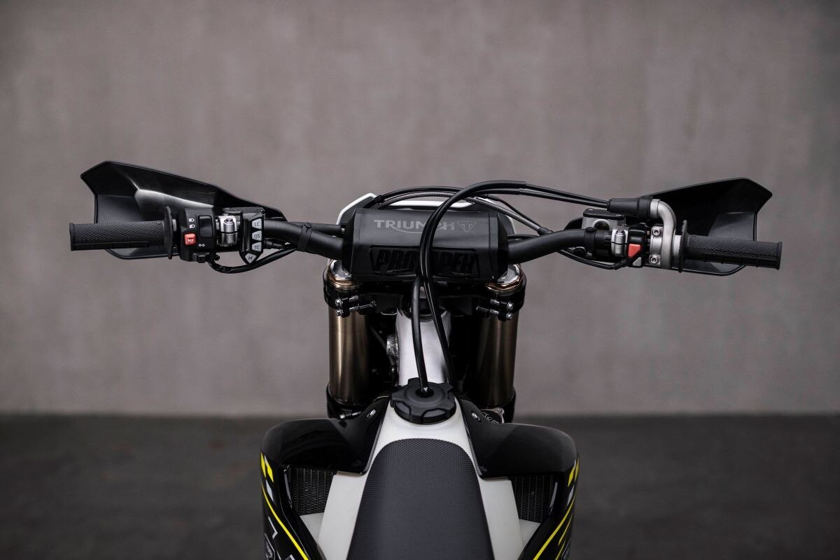 Triumph presenta le enduro TF 250-E e TF 450-E