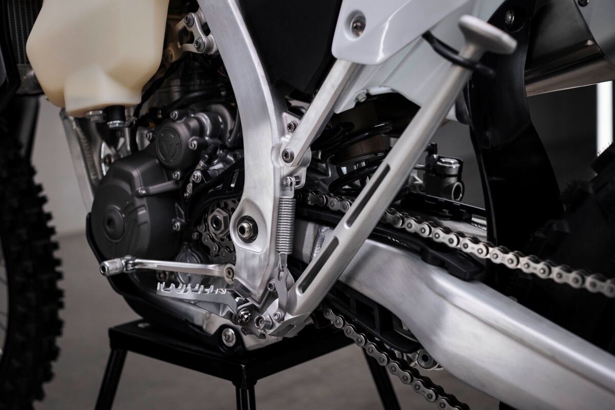 Triumph presenta le enduro TF 250-E e TF 450-E