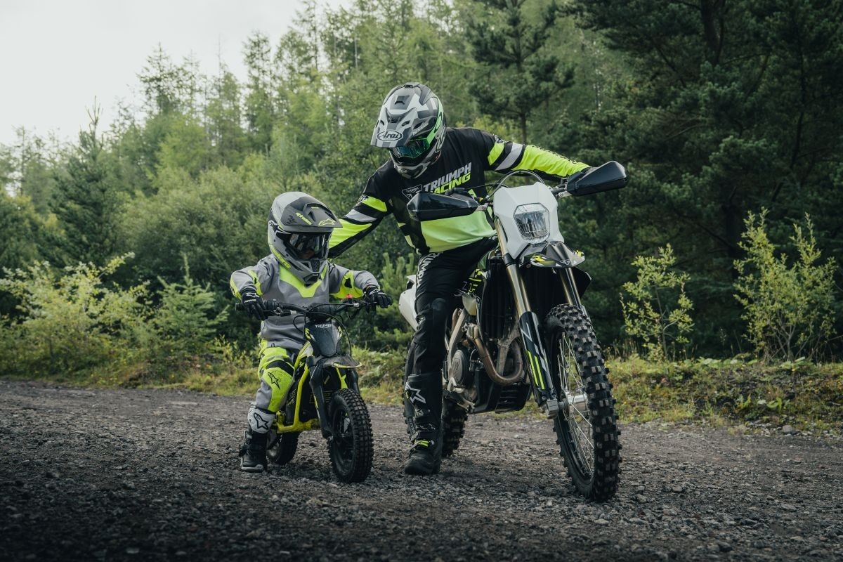 Nuove Triumph TXP: le offroad elettriche per i più giovani