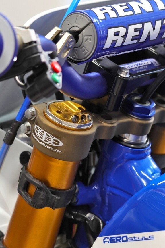 Honda XR600R by VMX Restomod: dall'Etna alle Alpi
