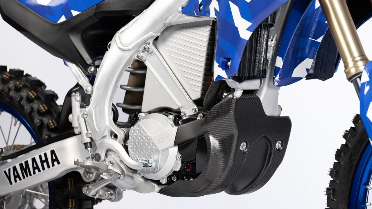 Yamaha ed  Electric Motion presentano il Concept YE-01 Racing