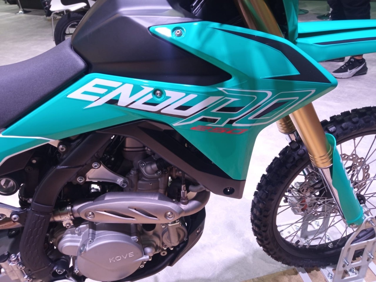 EICMA 2025: l’invasione delle cross cinesi (GALLERY)