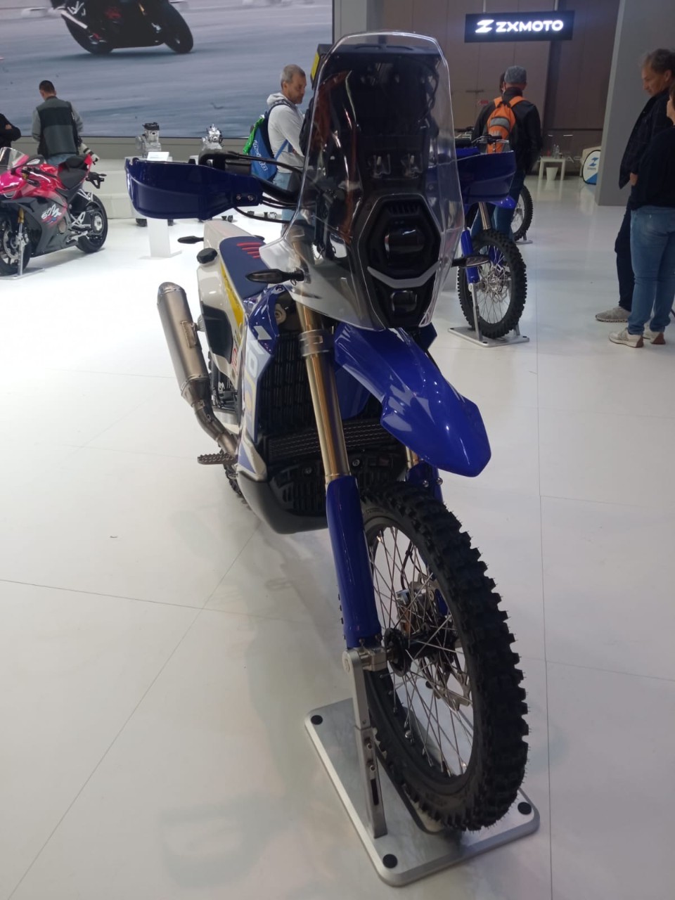 EICMA 2025: l’invasione delle cross cinesi (GALLERY)