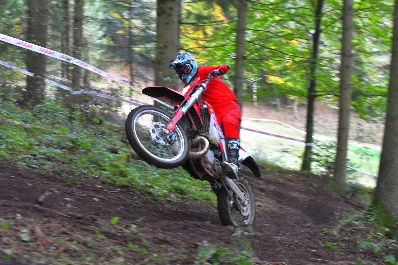Test GasGas EC MY21, dall’arancio al rosso