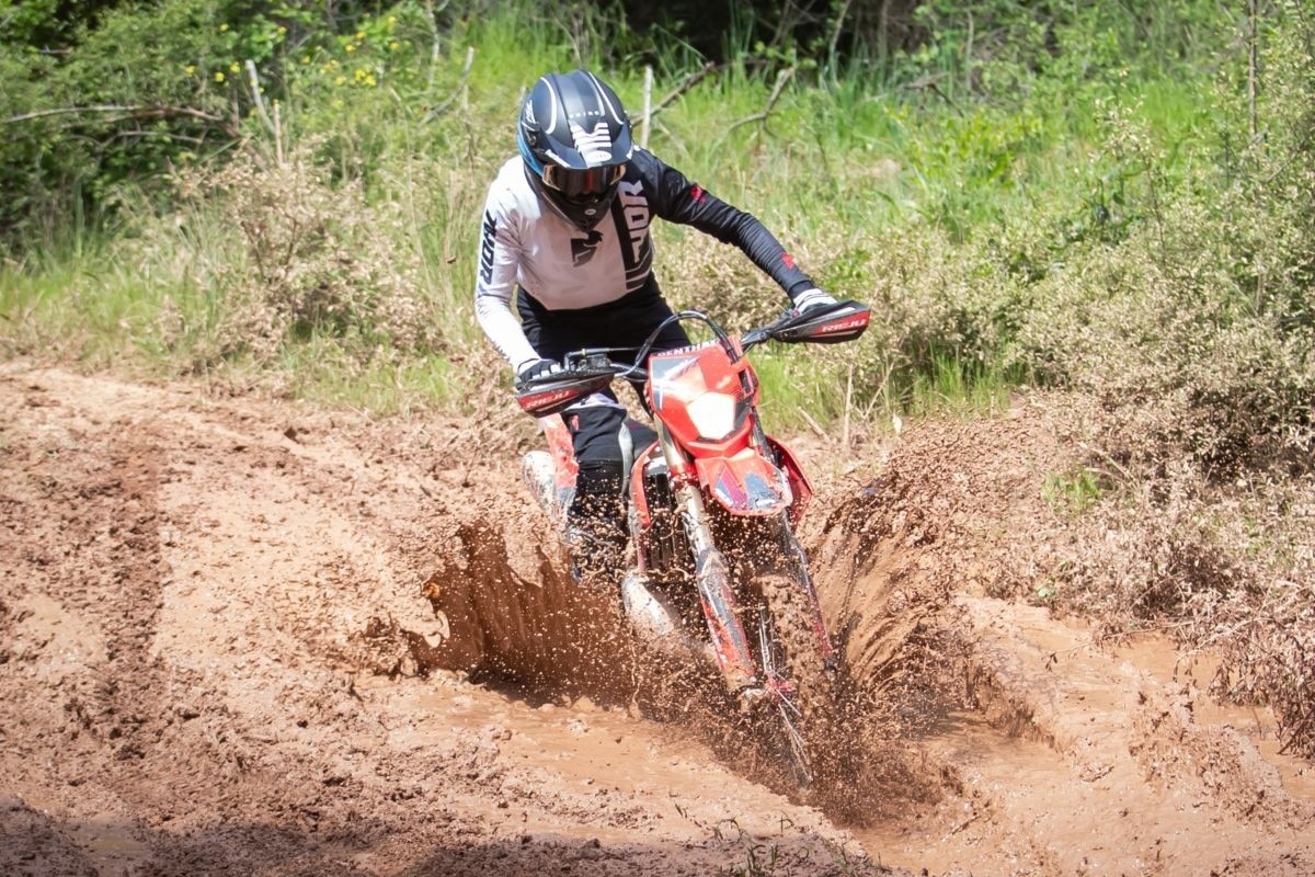 Prova Rieju MR300i Racing e Pro MY2026