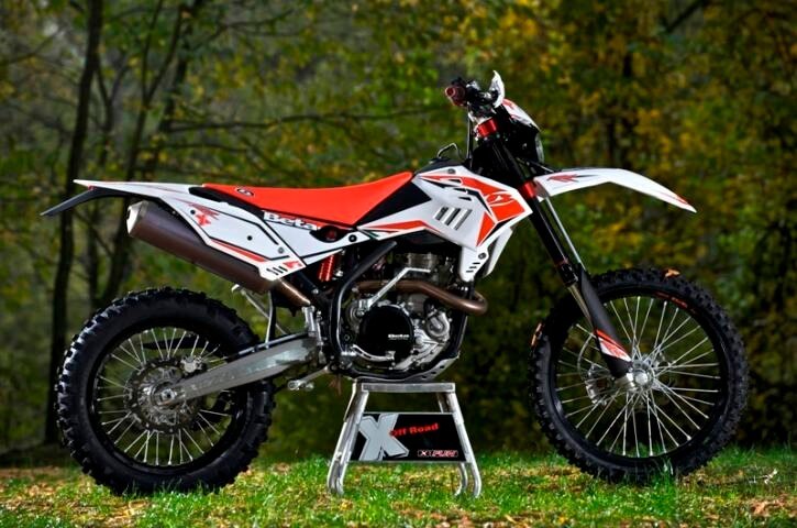 Comparativa Enduro 450. Messe a ferro fuoco undici protagoniste della classe E2
