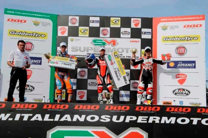 Internazionali d'Italia Supermoto - Castelletto di B.. A Van Den Bosch e all'Aprilia la prima prova