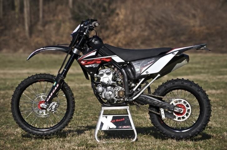 Comparativa Enduro 250 4T. Angeli e demoni