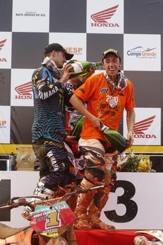 Mondiale MX1/MX2 - GP Brasile. Cairoli vince ed è Campione del mondo!