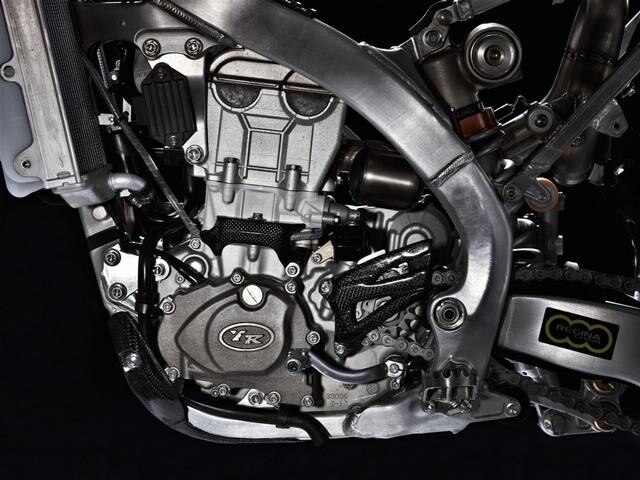 Test Yamaha YZ 450 FM Steven Frossard. La prima rivale