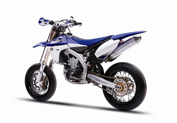 Novità a sorpresa!. Ecco la Yamaha YZ 450SM