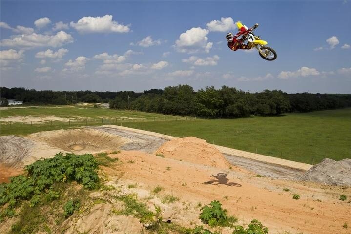 James Stewart - Suzuki. Ora è ufficiale - VIDEO