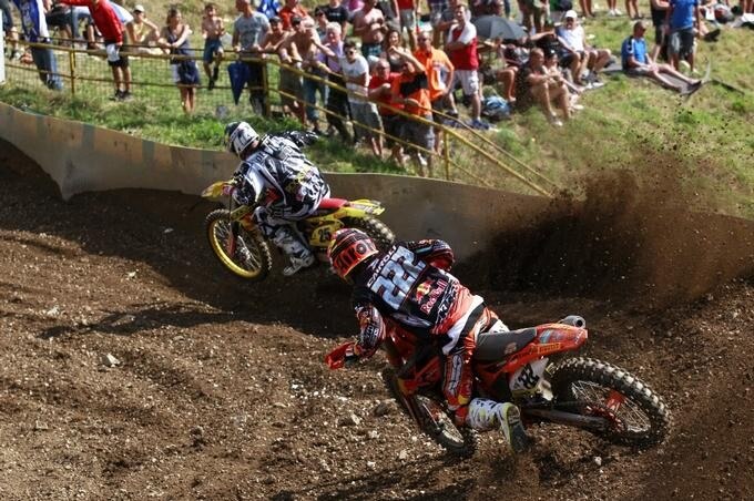 Mondiale MX1/MX2 - Gp Repubblica Ceca. Cairoli inarrivabile! - Video highlights
