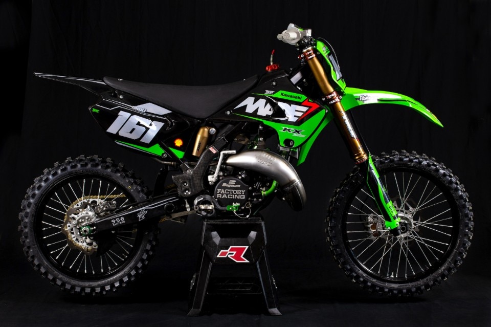 Kawasaki KX 125 by Made Of Kawasaki KX 125 by Made Of